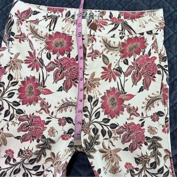 Free People Flare Jeans Women 28 Float On Flare Floral Boho Bell Bottom Raw Hem - Picture 7 of 8
